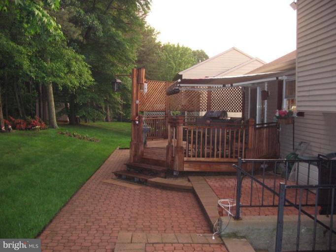 5037 Clifford Road Perry Hall, MD 21128 - Photo 2 of 19 Back yard