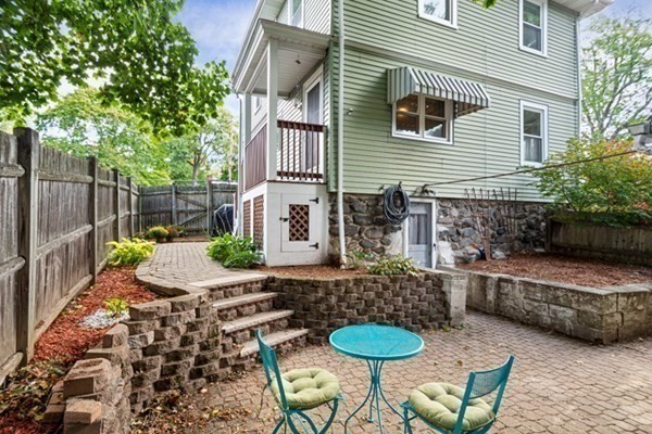 938 Main Street Reading, MA 01867 - Photo 8 of 27