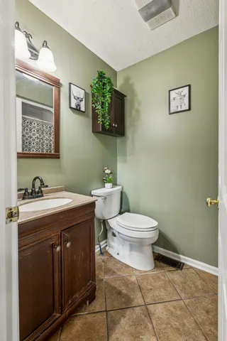 $427,400 | 221 East Main Street, Gordonsville, TN 38563