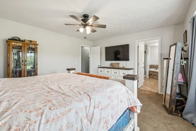 $427,400 | 221 East Main Street, Gordonsville, TN 38563