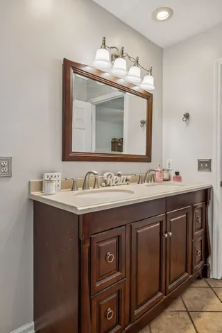 $427,400 | 221 East Main Street, Gordonsville, TN 38563