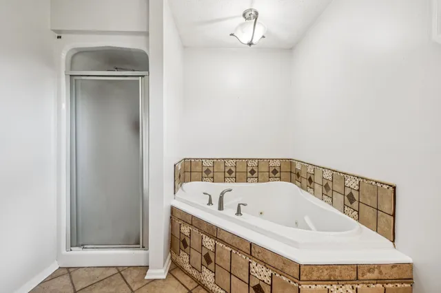 $427,400 | 221 East Main Street, Gordonsville, TN 38563