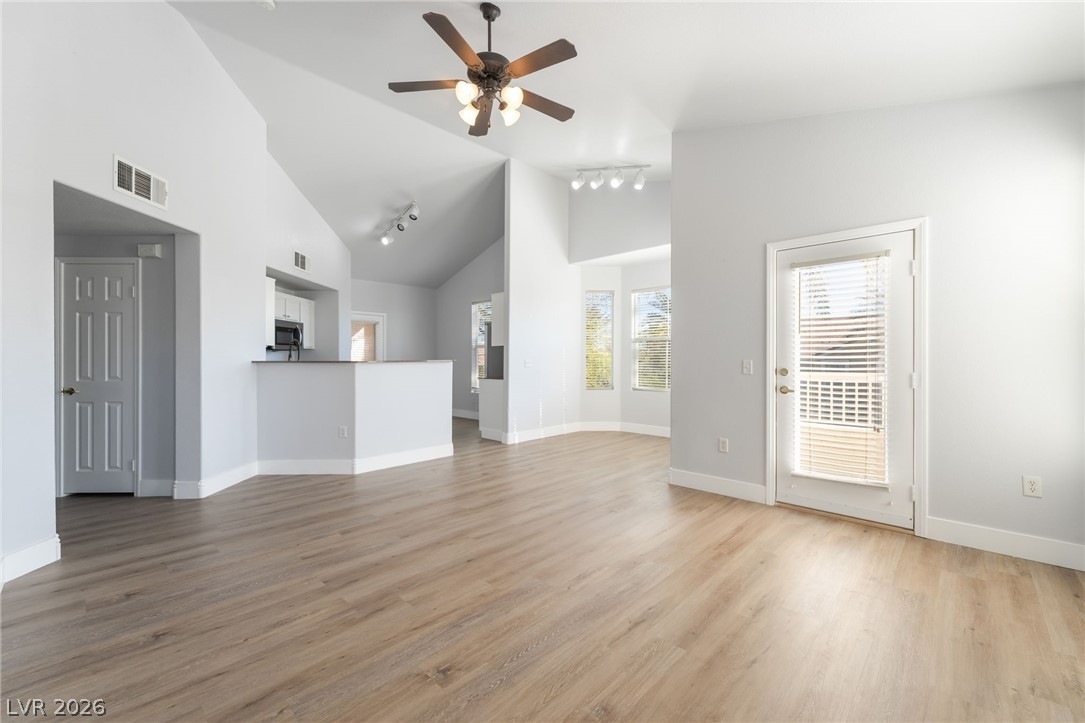 10001 Peace Way, Unit 2181 Las Vegas, NV 89147 - Photo 3 of 40