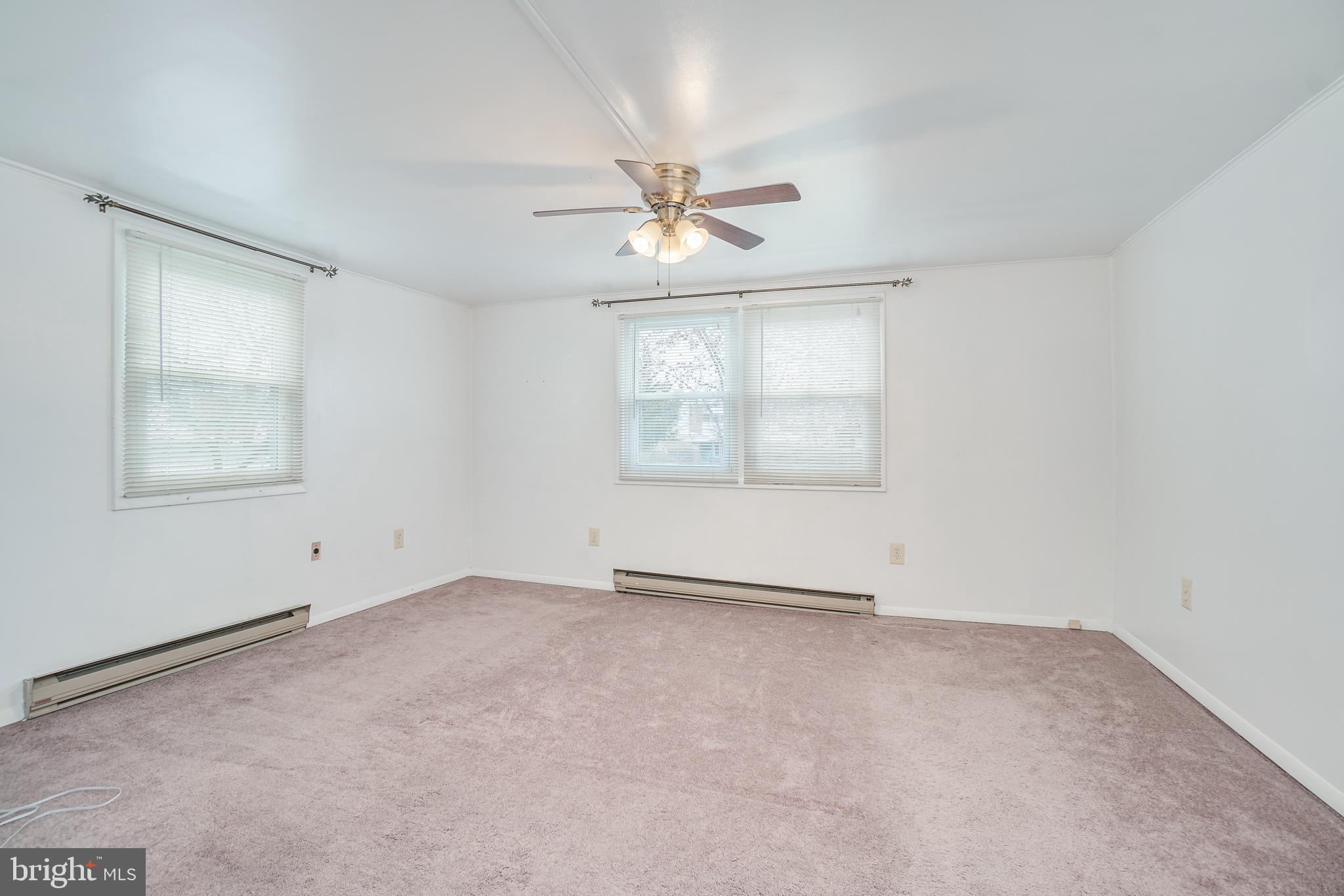4001 Hollins Ferry Road Halethorpe, MD 21227 - Photo 22 of 26 large master bedroom