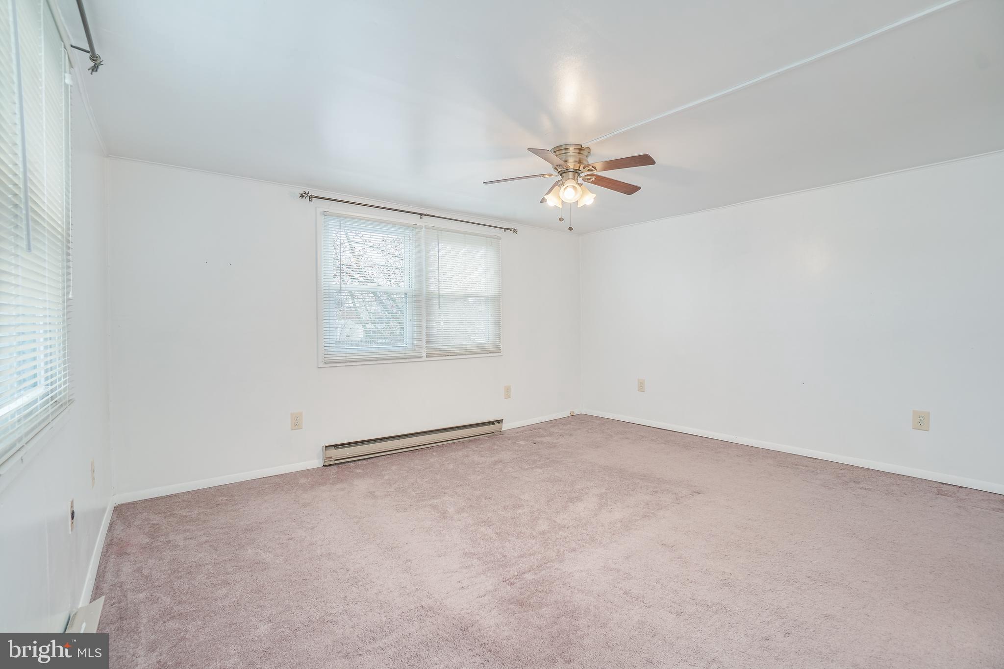 4001 Hollins Ferry Road Halethorpe, MD 21227 - Photo 23 of 26 large master bedroom