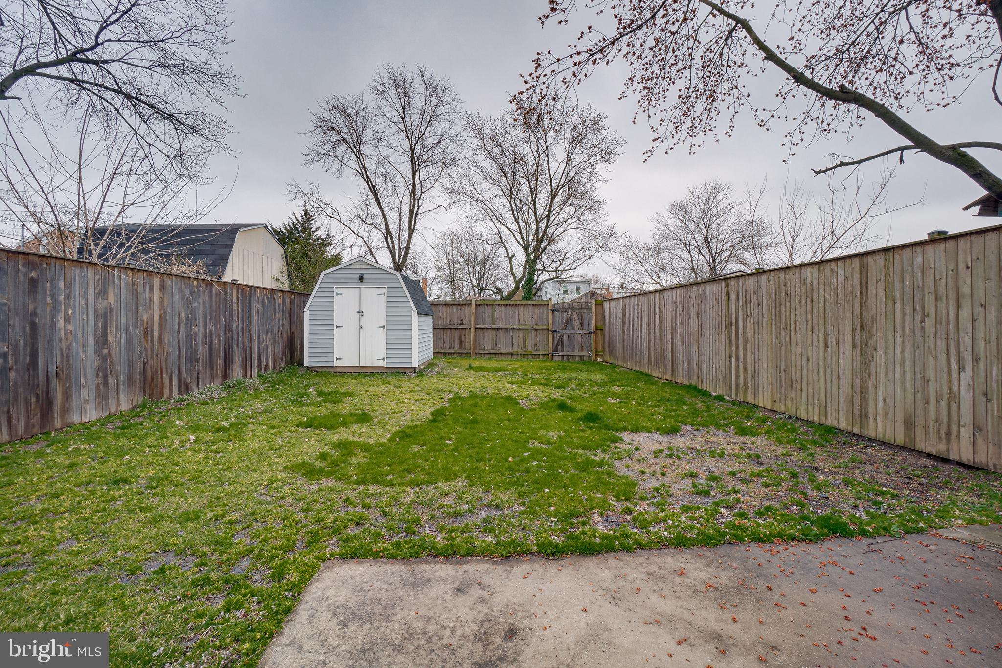4001 Hollins Ferry Road Halethorpe, MD 21227 - Photo 24 of 26 backyard