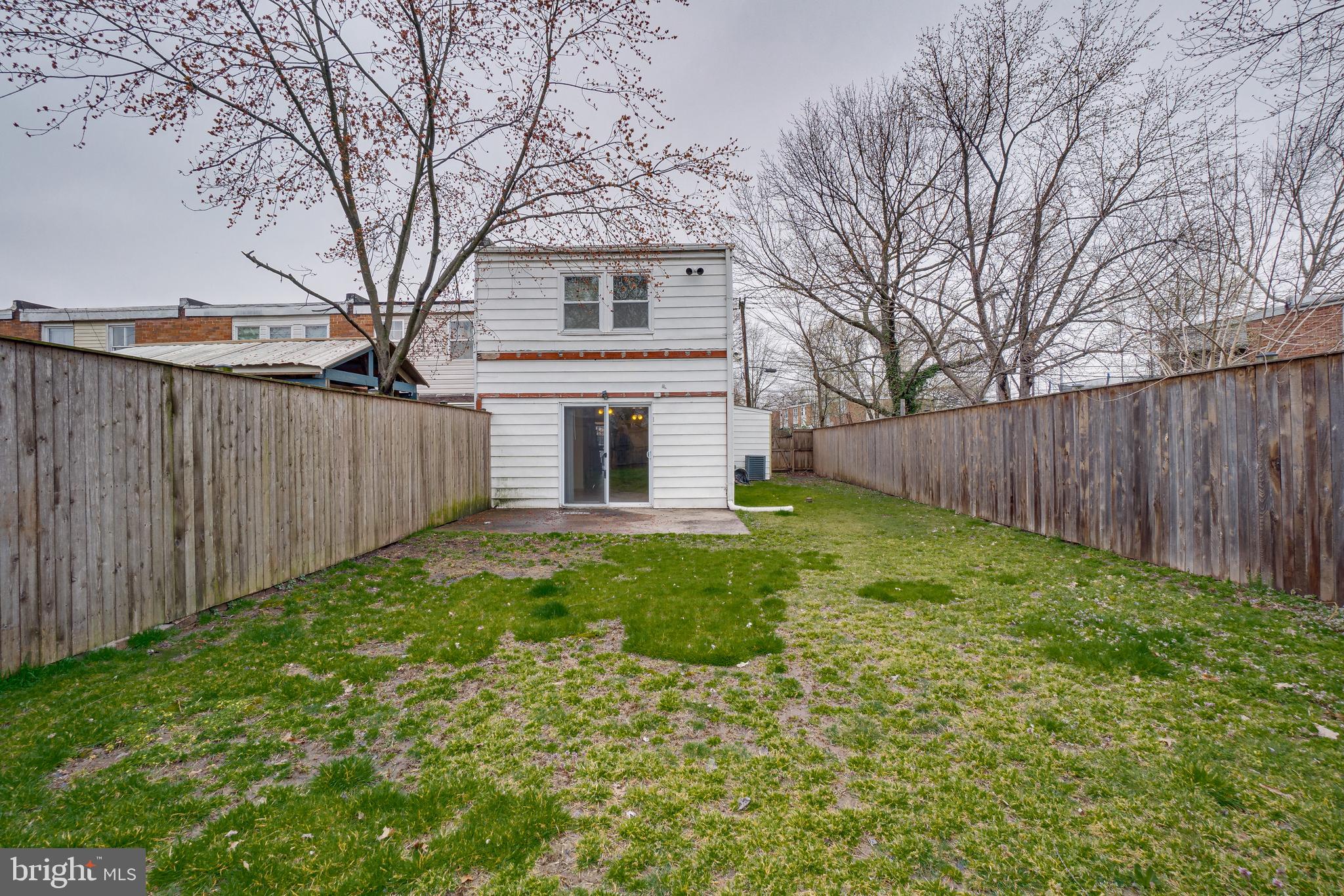 4001 Hollins Ferry Road Halethorpe, MD 21227 - Photo 25 of 26 fully fenced in yard
