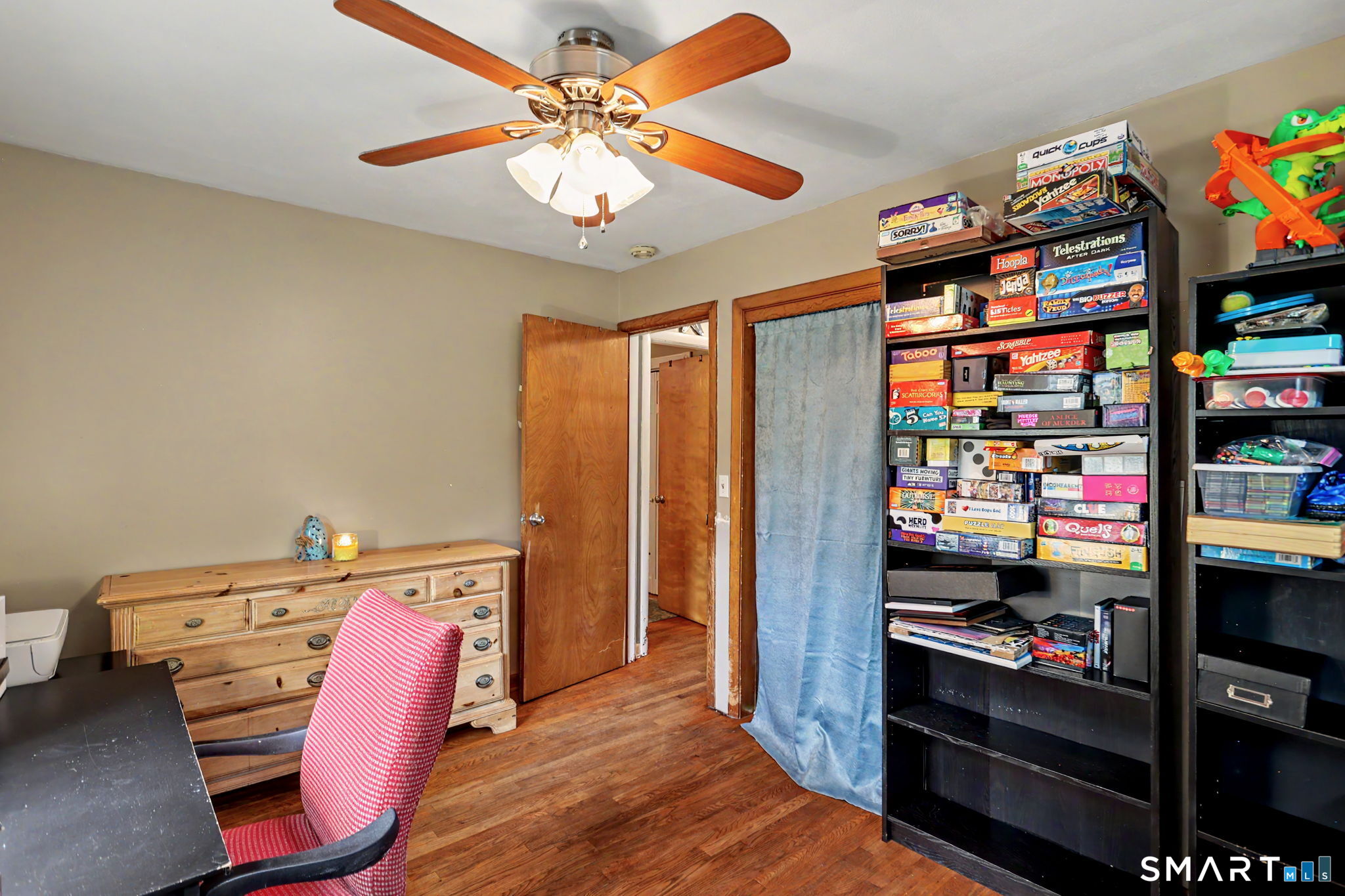 264 Roxbury Road East Lyme, CT 06357 - Photo 11 of 27