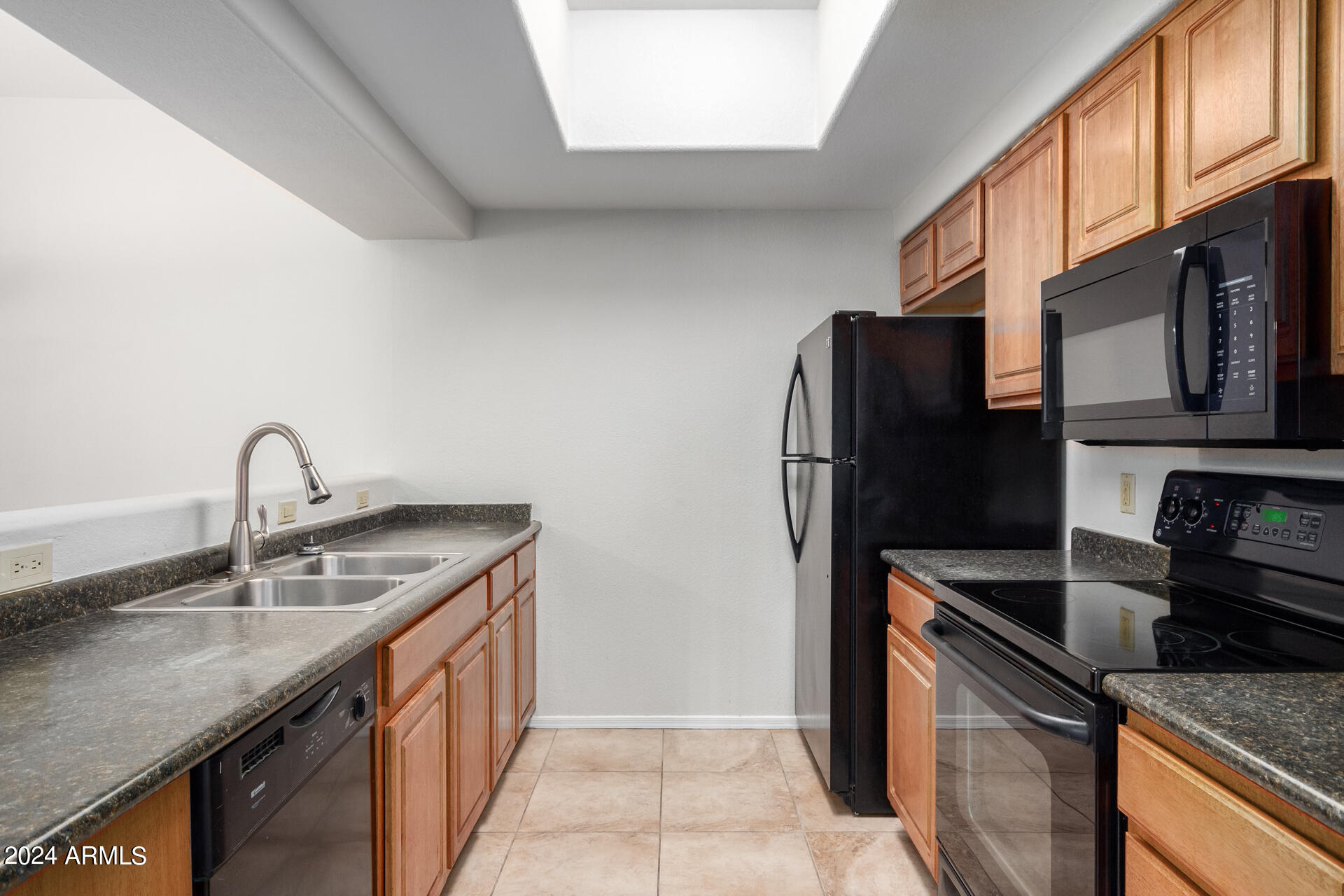 3434 East Baseline Road, Unit 172 Phoenix, AZ 85042 - Photo 10 of 28 Kitchen