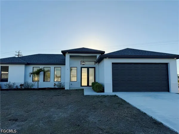 $364,900 | 2 Northeast 3rd Lane, Cape Coral, FL 33909