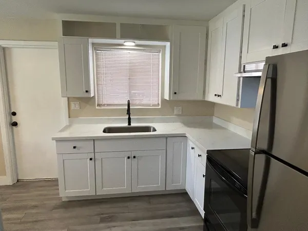 $1,975 | 726 East 3rd Avenue, Mesa, AZ 85204