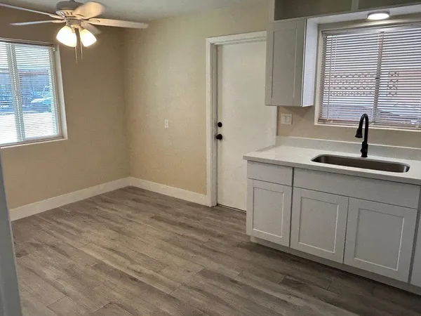 $1,975 | 726 East 3rd Avenue, Mesa, AZ 85204