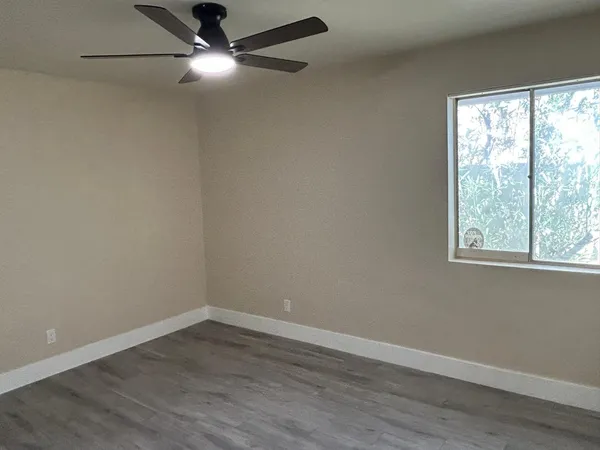 $1,975 | 726 East 3rd Avenue, Mesa, AZ 85204
