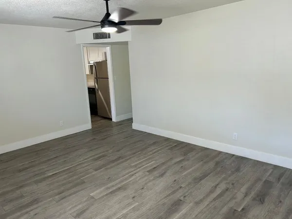 $1,975 | 726 East 3rd Avenue, Mesa, AZ 85204