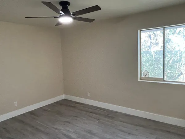 $1,975 | 726 East 3rd Avenue, Mesa, AZ 85204