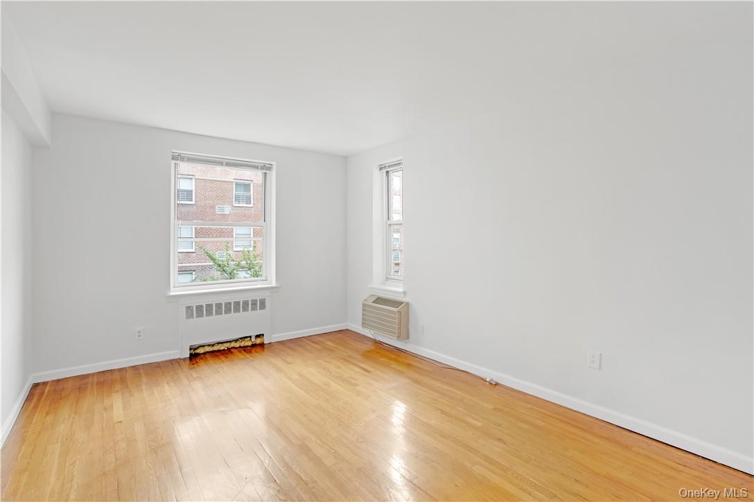 730 Pelham Road, Unit 3D New Rochelle, NY 10805 - Photo 10 of 21 Gallery Image 10