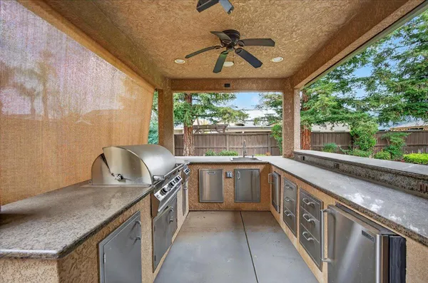 $639,900 | 647 Moody Avenue, Clovis, CA 93619