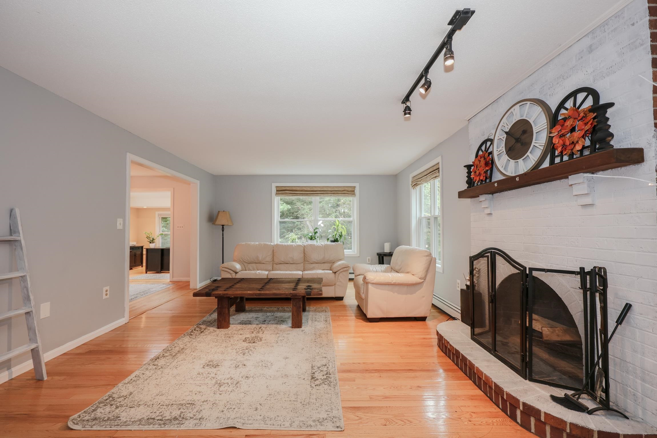 39 Winterhill Road Goffstown, NH 03045 - Photo 4 of 58 Gallery Image 4