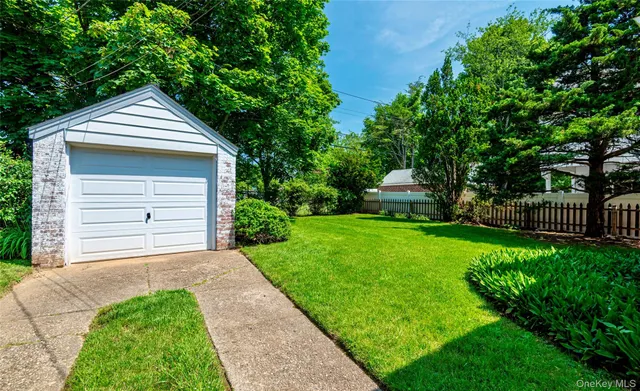 $969,000 | 147 Nugent Street, New Hyde Park, NY 11040