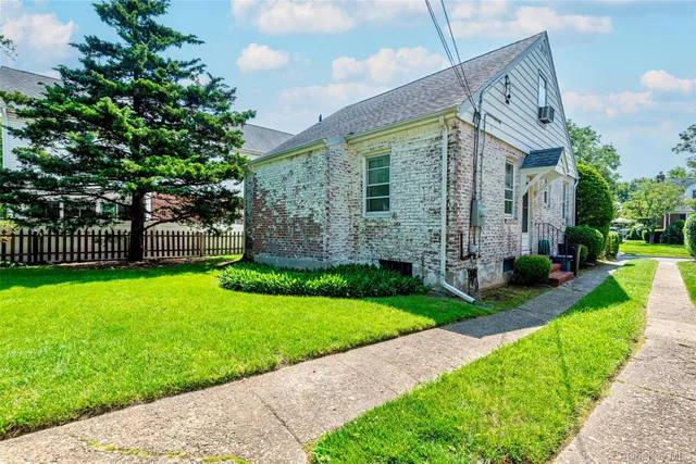 $969,000 | 147 Nugent Street, New Hyde Park, NY 11040