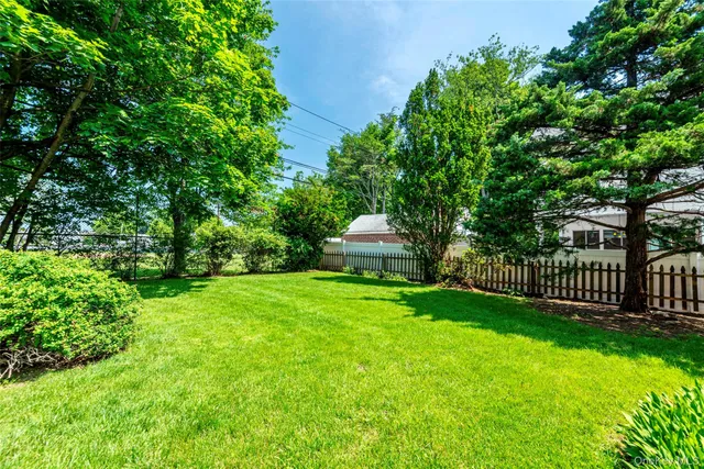 $969,000 | 147 Nugent Street, New Hyde Park, NY 11040