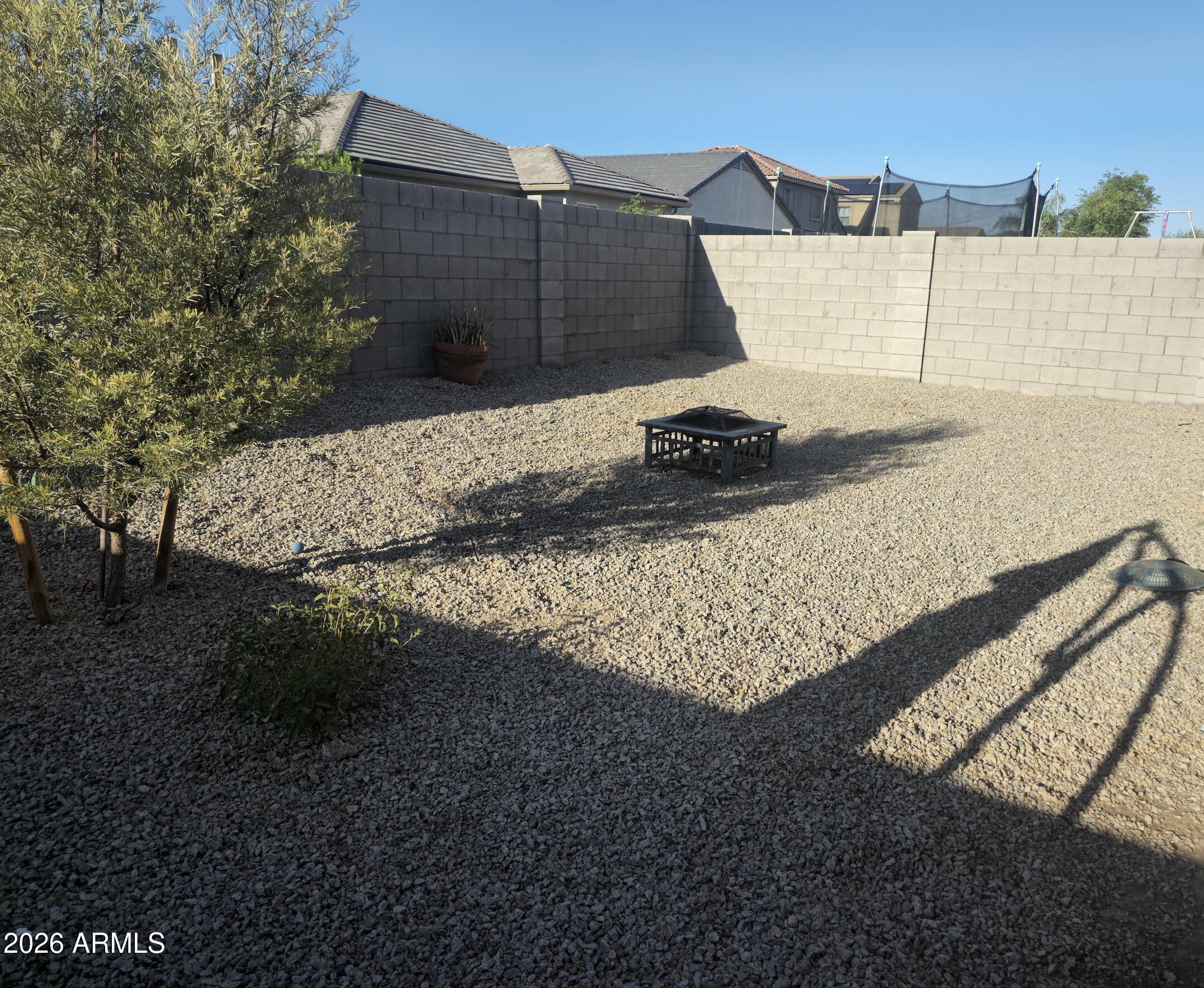 9434 Cotton Road Florence, AZ 85132 - Photo 24 of 25 a view of a backyard
