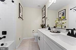 732 Round Hill Road Orange, VA 22960 - Photo 32 of 50 Guest bath with double sink