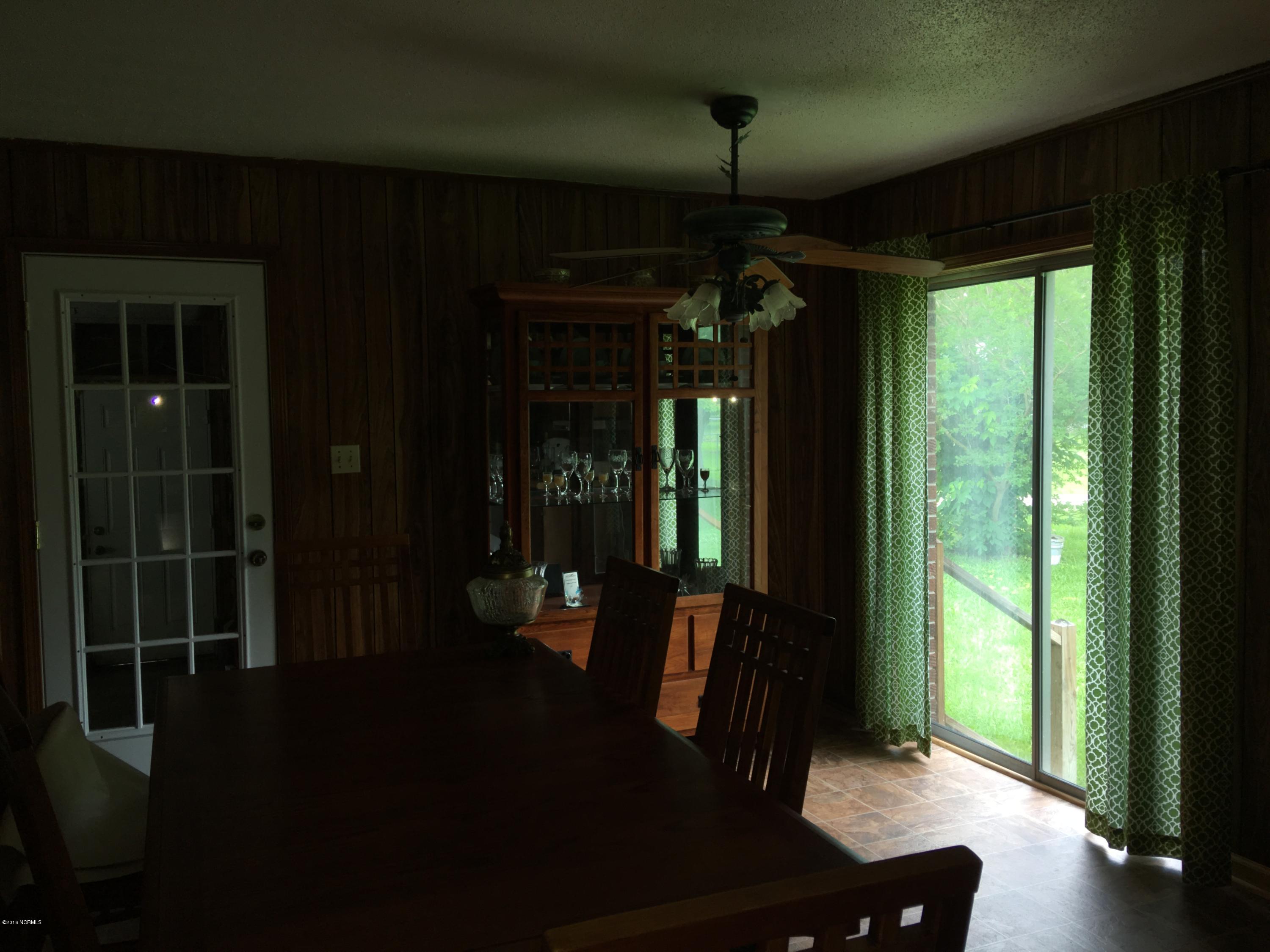 577 Rhodestown Road Jacksonville, NC 28540 - Photo 8 of 22 2016-06-03 13.49.15