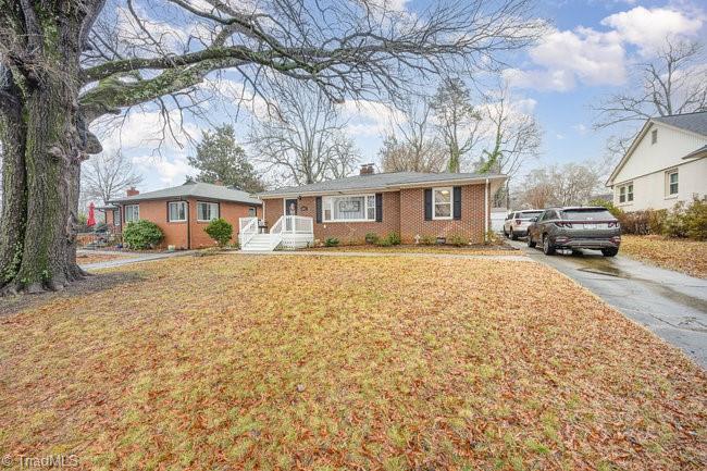 603 Quaker Lane High Point, NC 27262 - Photo 1 of 26 Gallery Image 1