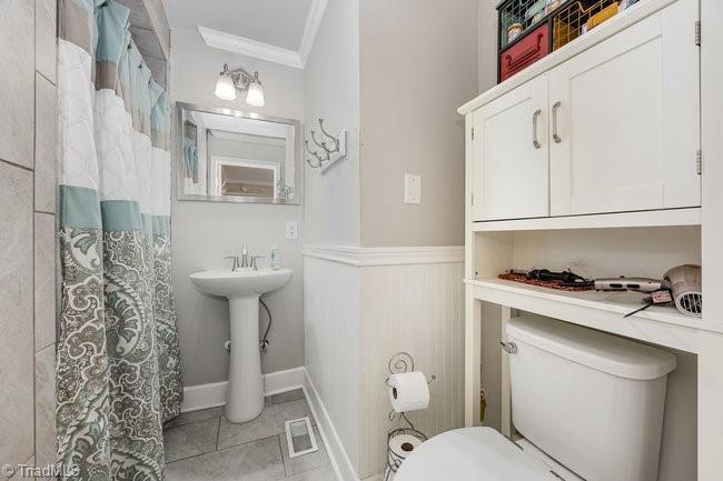603 Quaker Lane High Point, NC 27262 - Photo 21 of 26 Gallery Image 21