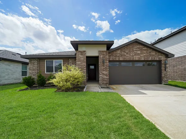 $2,300 | 29511 Ella Larchmont Court, Katy, TX 77494
