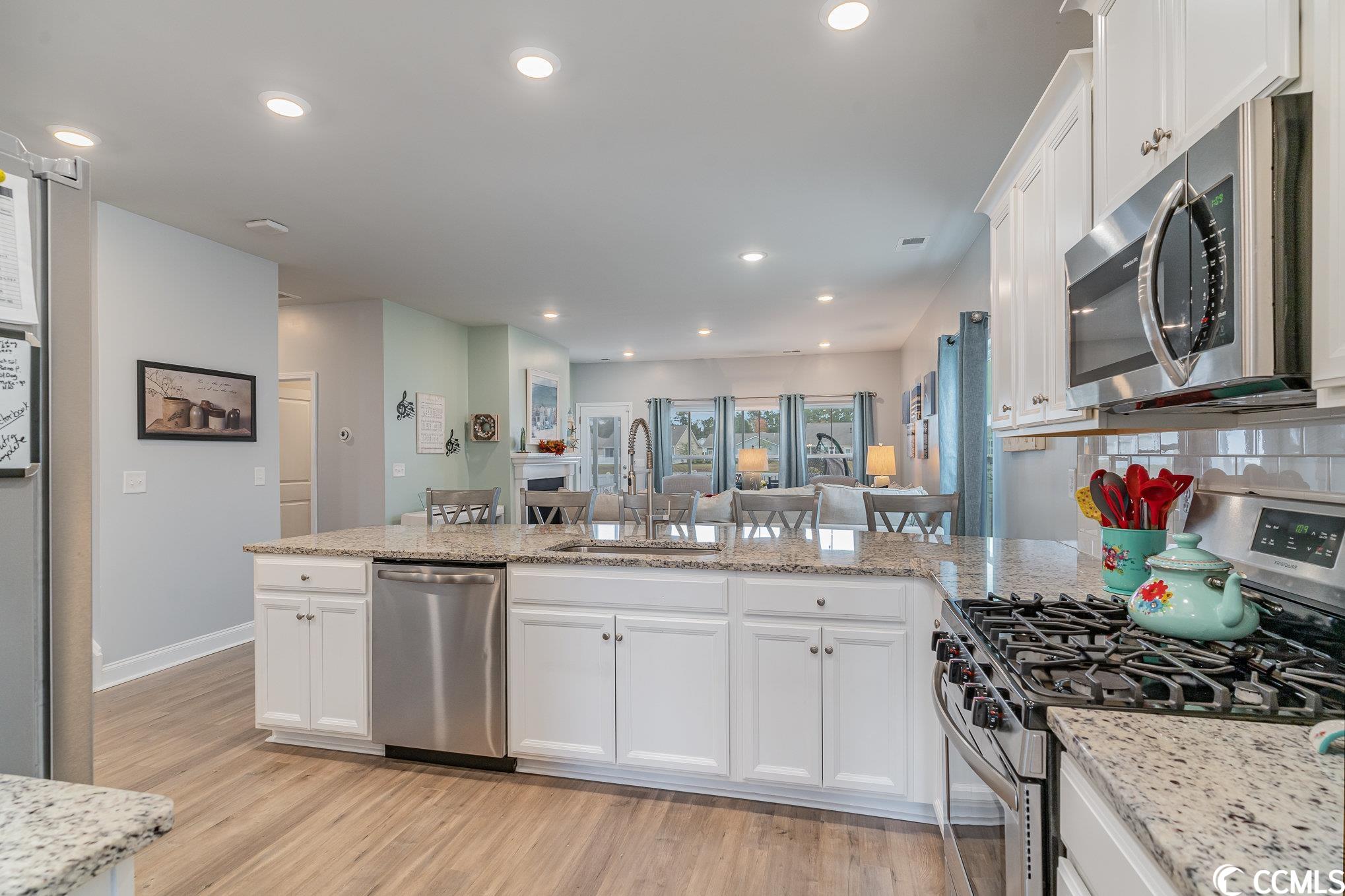 863 Brant Street Myrtle Beach, SC 29579 - Photo 3 of 40 Gallery Image 3