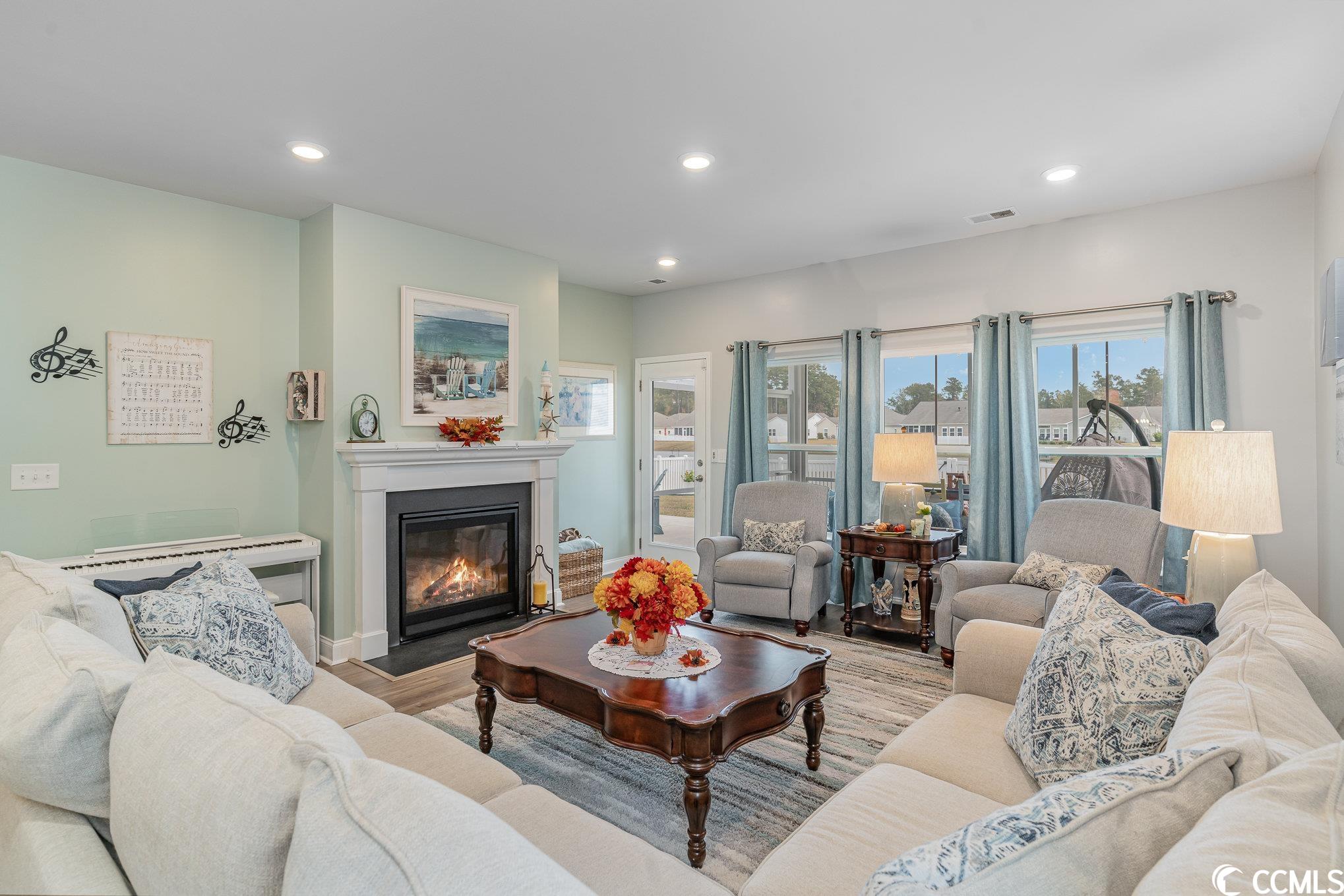 863 Brant Street Myrtle Beach, SC 29579 - Photo 8 of 40 Gallery Image 8