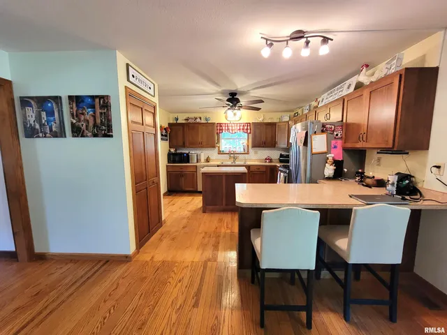 $365,000 | 365 Hanging Rock Road, Flora, IL 62839