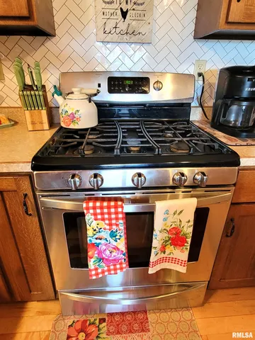 $365,000 | 365 Hanging Rock Road, Flora, IL 62839