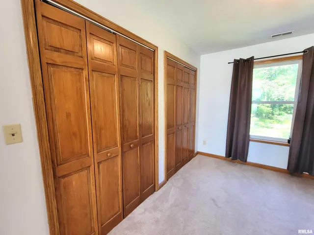 $365,000 | 365 Hanging Rock Road, Flora, IL 62839