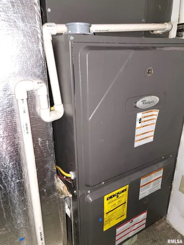 $365,000 | 365 Hanging Rock Road, Flora, IL 62839