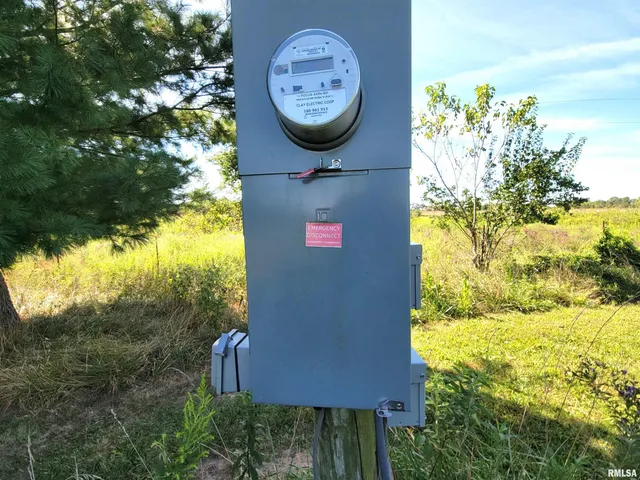 $365,000 | 365 Hanging Rock Road, Flora, IL 62839