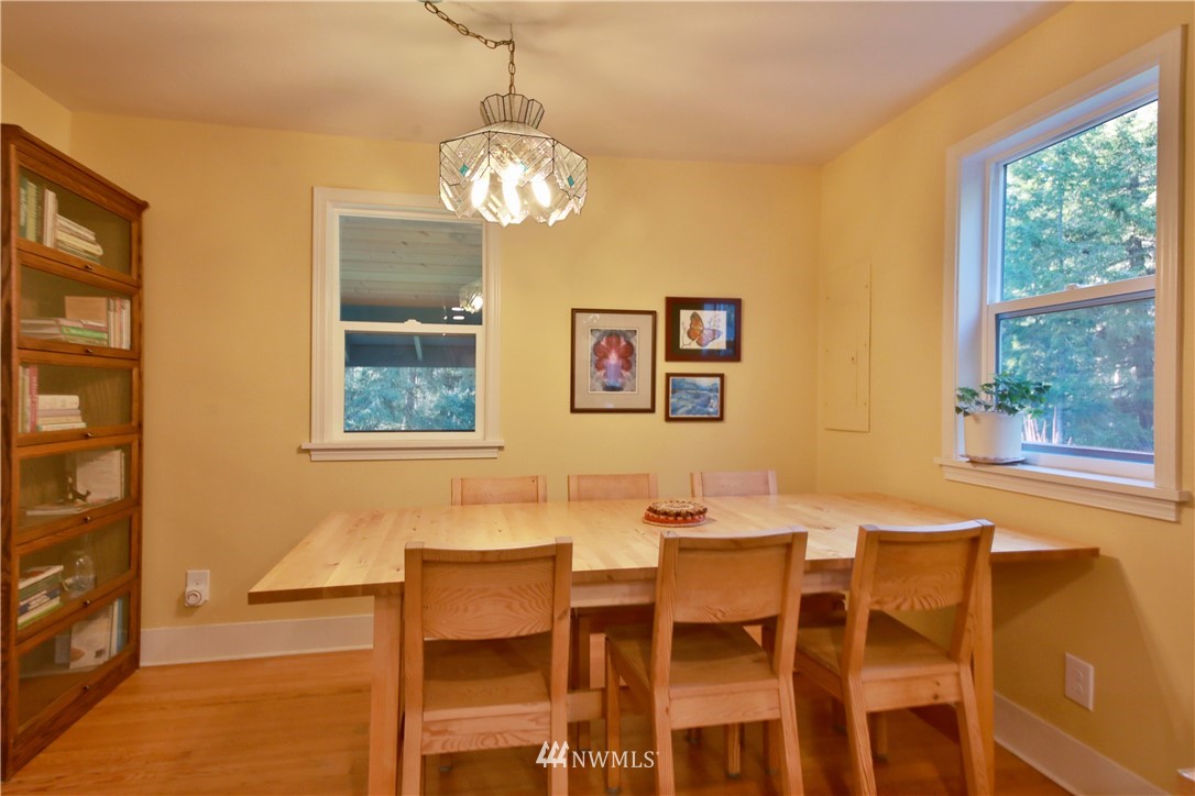 6427 Maxwelton Road Clinton, WA 98236 - Photo 7 of 40 Gallery Image 7