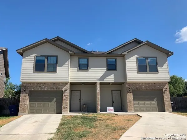 $1,525 | 1302 Garden Dusk, Unit 2, San Antonio, TX 78245