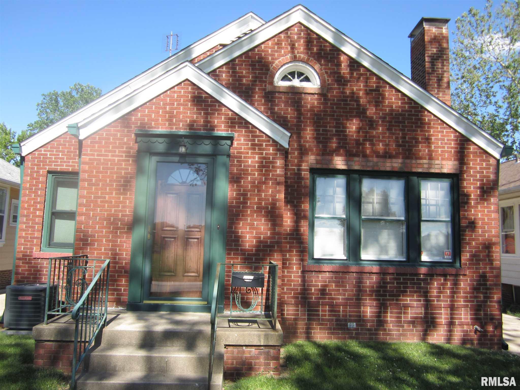 2060 North 5th Street Springfield, IL 62702 - Photo 1 of 44