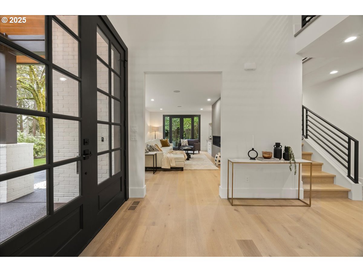 1572 Chandler Road Lake Oswego, OR 97034 - Photo 5 of 47 a living room with furniture and a wooden floor