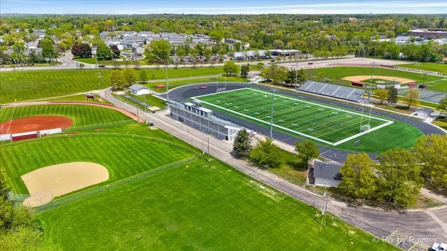 $229,900 | 1023 Berkshire Court, Unit C, Elgin, IL 60120