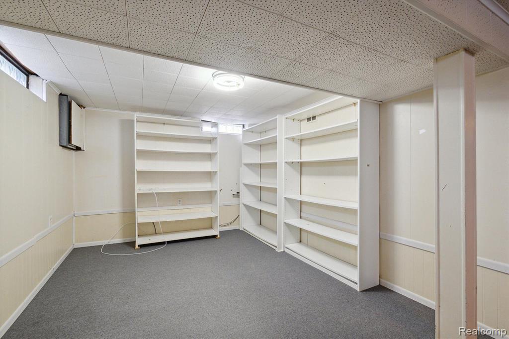 1626 Cambridge Road Berkley, MI 48072 - Photo 27 of 34