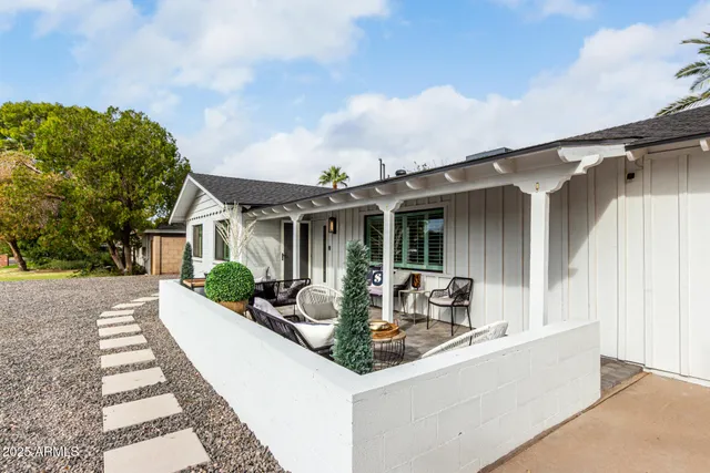 a view of house and outdoor space