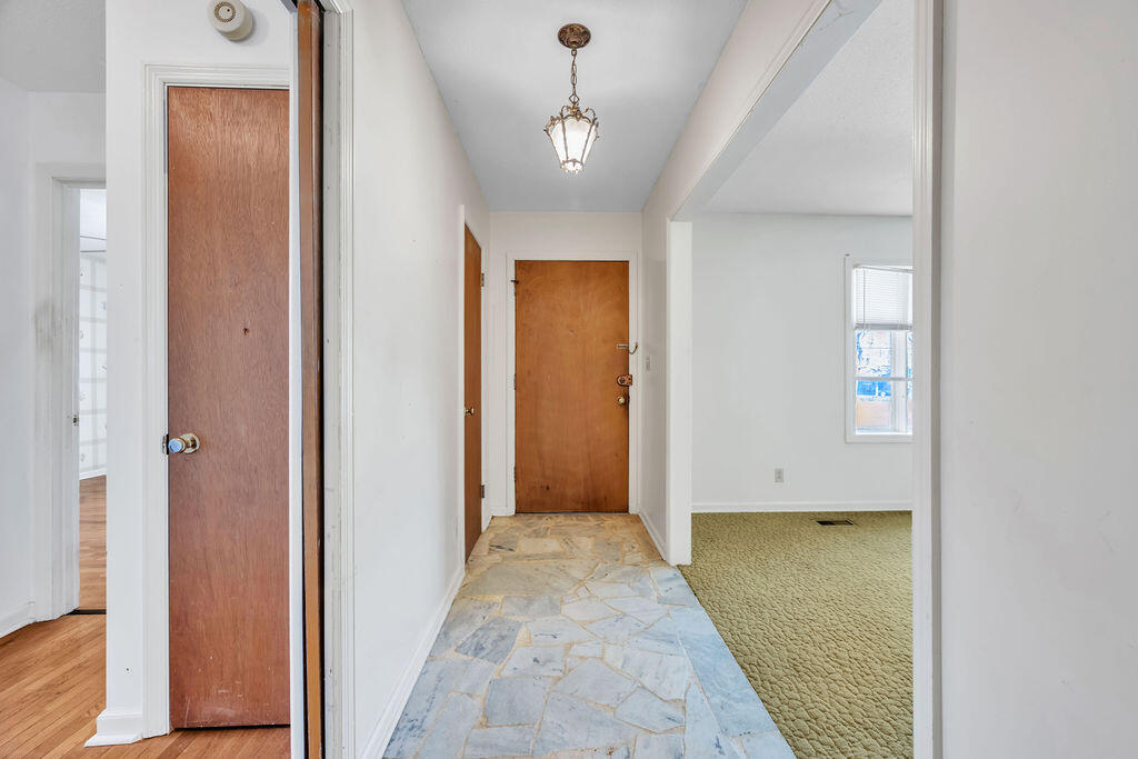 6914 Starlite Road Hixson, TN 37343 - Photo 9 of 57 6914StarLite-10