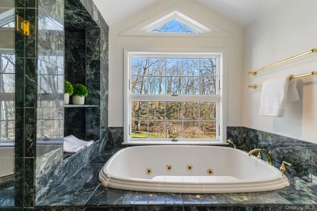 $2,200,000 | 21 Kolbert Drive, Scarsdale, NY 10583