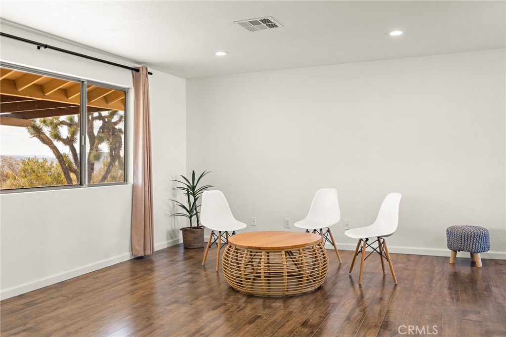 7453 Olympic Road Joshua Tree, CA 92252 - Photo 7 of 39