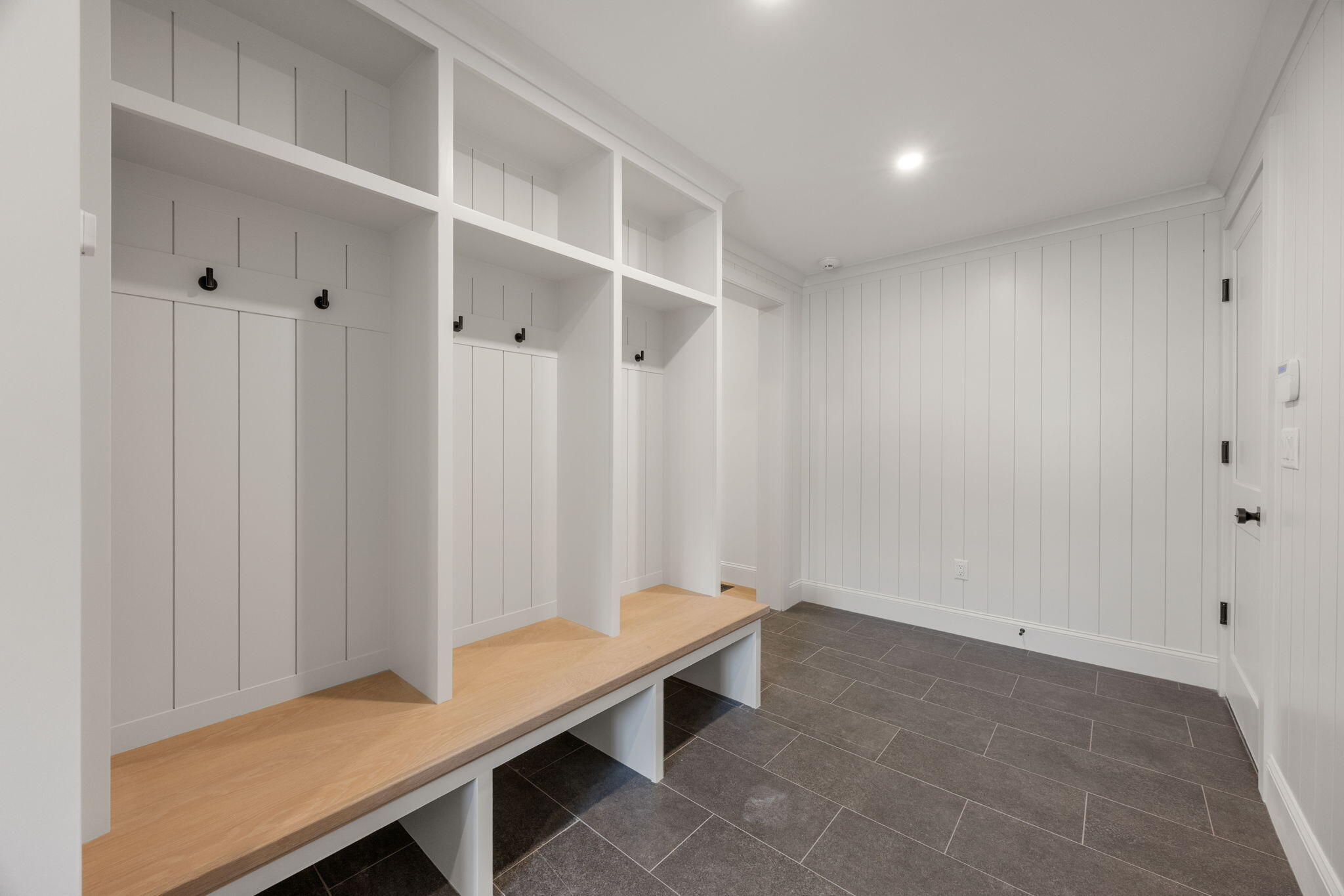 5 Rockhill Road Sandwich, MA 02563 - Photo 28 of 62 mud room