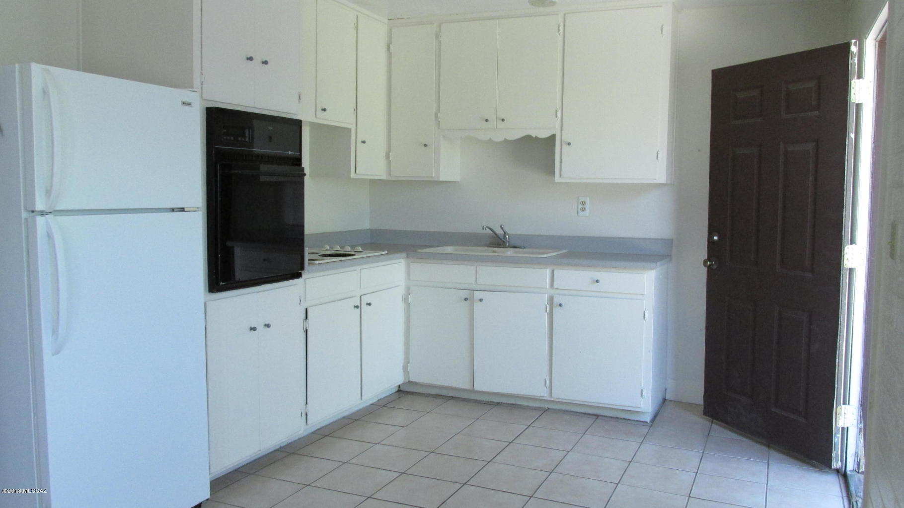 143 East Navajo Road Tucson, AZ 85705 - Photo 7 of 13 Gallery Image 7
